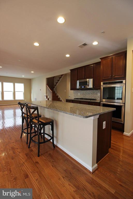 Photo - 11518 Amherst Ave