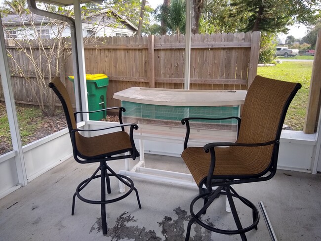 Photo - 213 Martin St