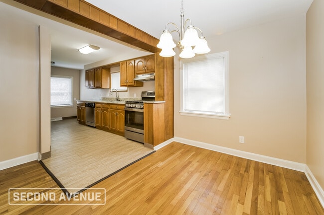 Photo - 1413 James St