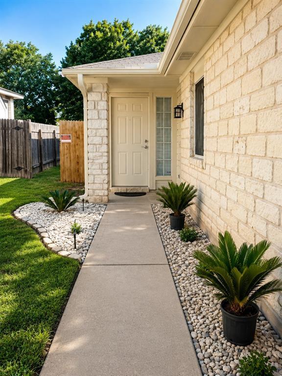 Photo - 1017 Reynaldo St