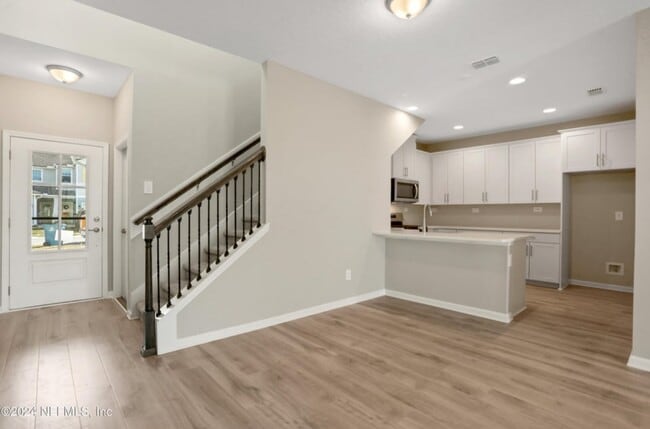 Photo - 591 Cherry Elm Dr