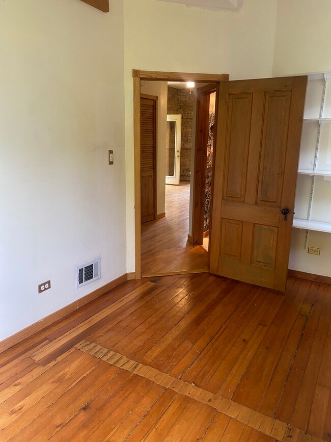 Photo - 2316 N Lister Ave Unit 2