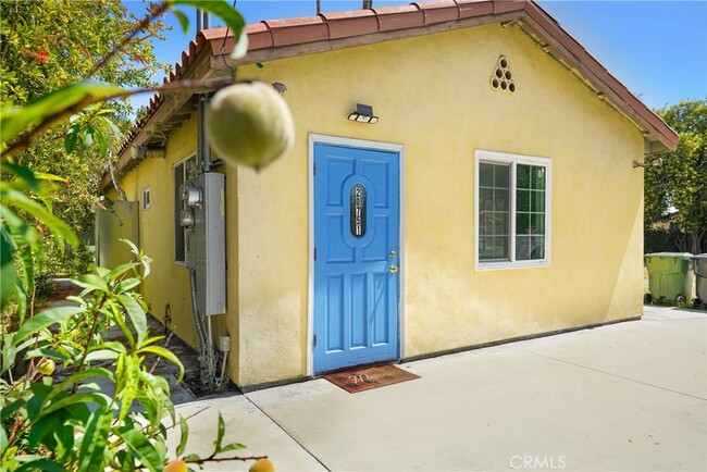 Building Photo - 20751 Parthenia St Unit 20751 Rental