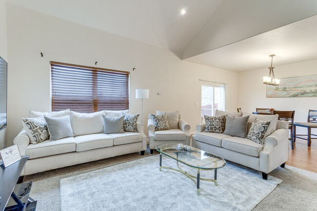 Photo - 15555 E 40th Ave Unidad ID1386130P