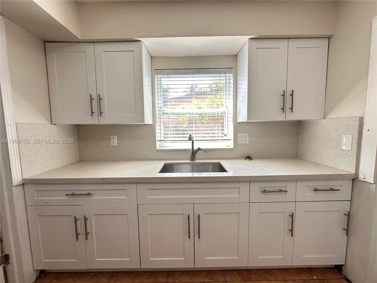 Photo - 180 Penn Way