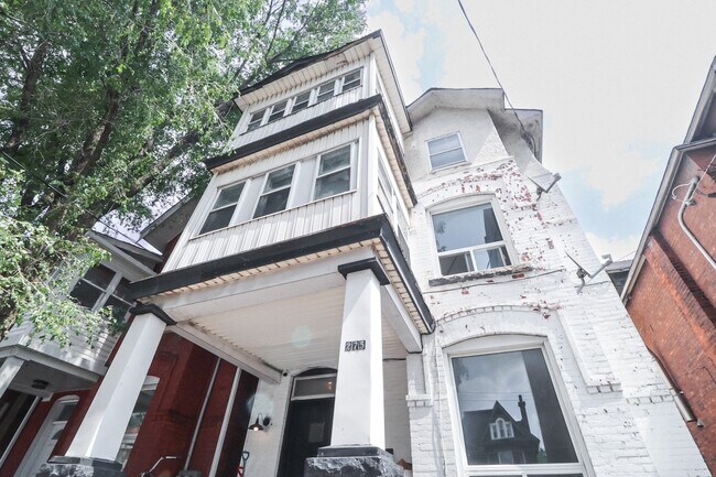 Photo - 275 Bronson Ave Unit 2