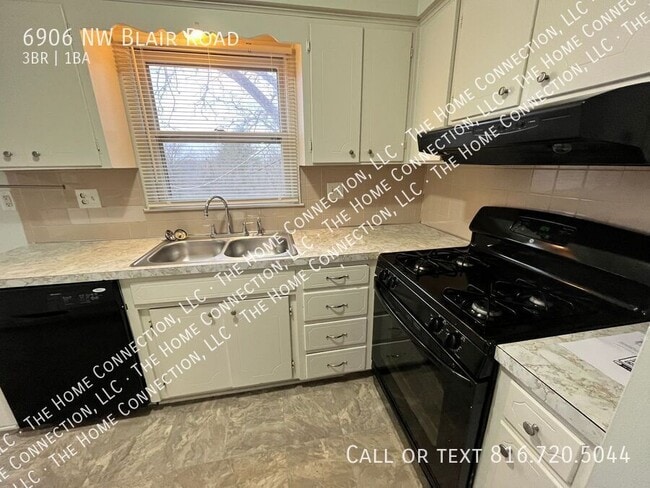 Photo - 6906 NW Blair Rd