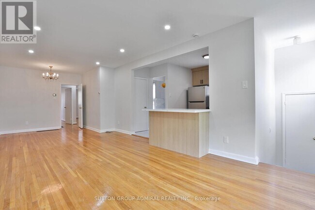 Photo - 264 Mcconvey Dr