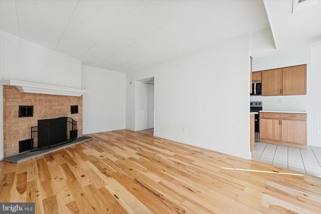 Photo - 612 Washington Pl Unit 12