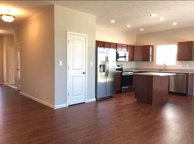 Photo - BRITTANY CHASE...3 Bedroom 2 bath