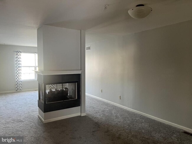 Building Photo - 343 Glenn Rose Cir