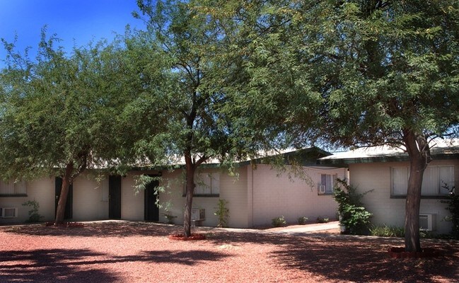 Photo - 1310-1320 N 48th Pl