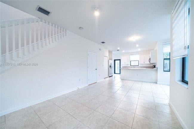 Photo - 1928 SW 5th Blvd