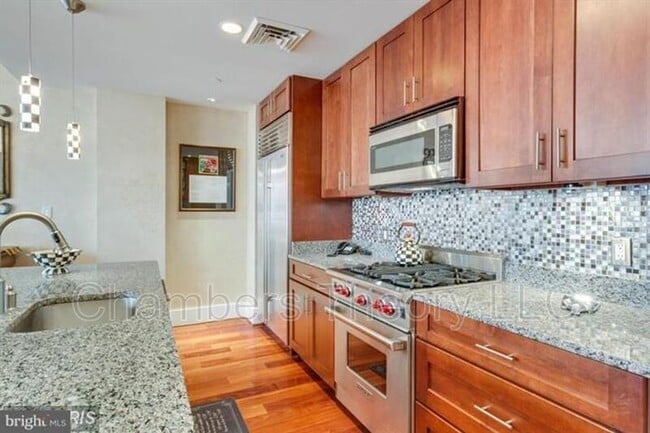 Photo - 1615 N Queen St Unit 403