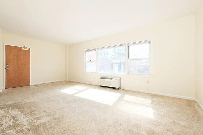 Photo - 219 S Payne St Unit #201