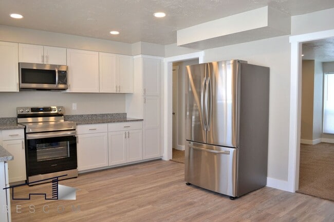 Photo - Main St Duplex Unidad #1