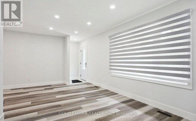 Photo - 396 Hudson Dr