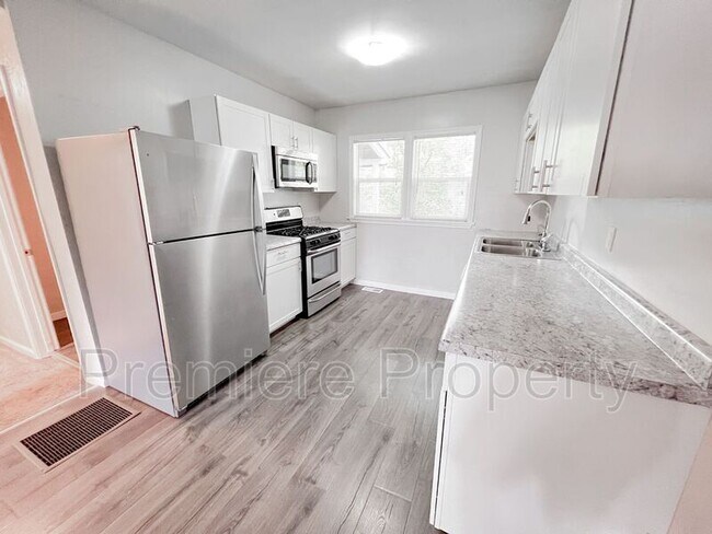 Photo - 6721 W 76th St Unit A