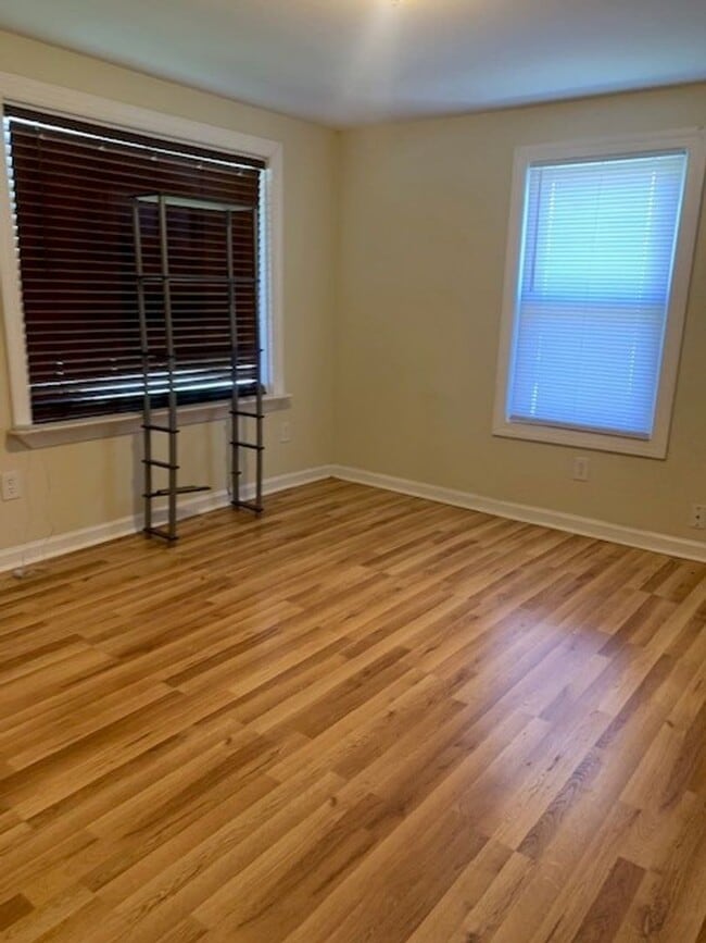 Photo - Cozy 2 Bedroom Home Available Now!