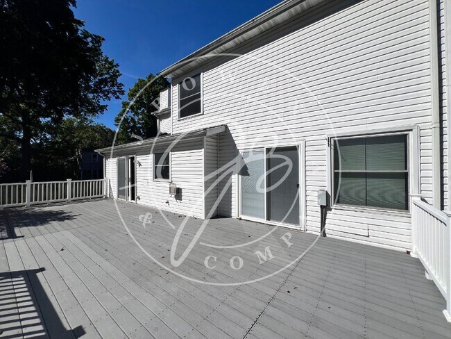 Photo - "Charming Old Orchard 3-Bed Home with Fini...