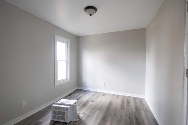 Photo - 2028 Lexington Ave