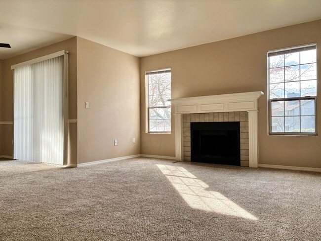 Photo - Overlook Pointe Apartments