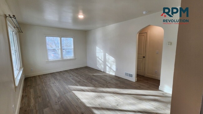 Photo - "Charming 3-Bed in Ogden: Spacious 1104 Sq Ft Living!" Unit 1