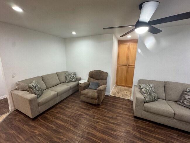 Photo - Newly renovated 2 bedroom, 2 bathroom condo Unidad D7