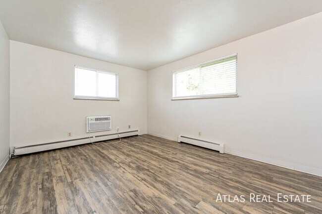 Building Photo - 510 Dayton St Unit 5