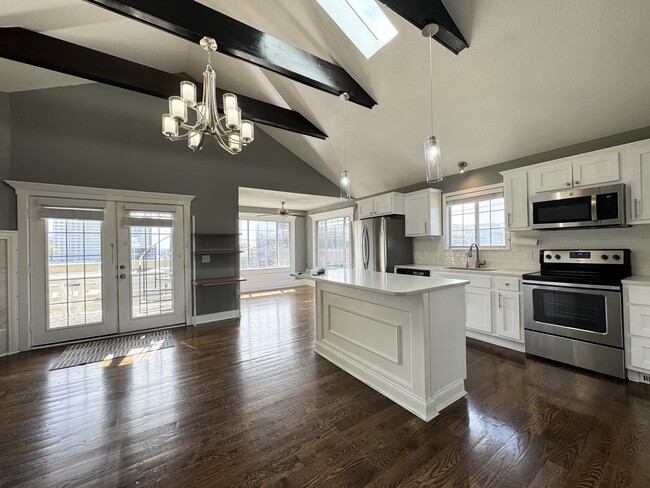 Photo - 4645 Jarboe St Unit 3