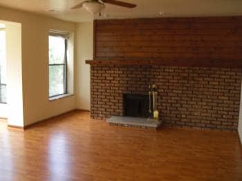 Building Photo - 828 Leland W Ave Unit 1