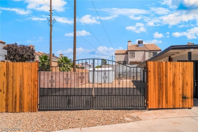 5402 Tahoe Dr