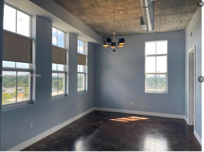 Photo - 1791 NE Miami Gardens Dr Unit E604