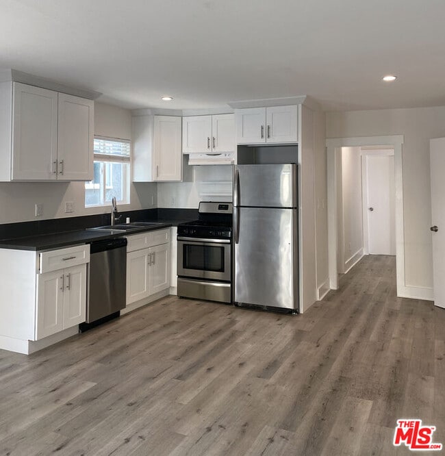 Photo - 5528 Franklin Ave