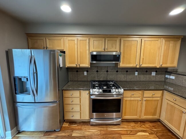 Photo - Amazing 2Bed/2.5 Bath Townhome in West Seattle!