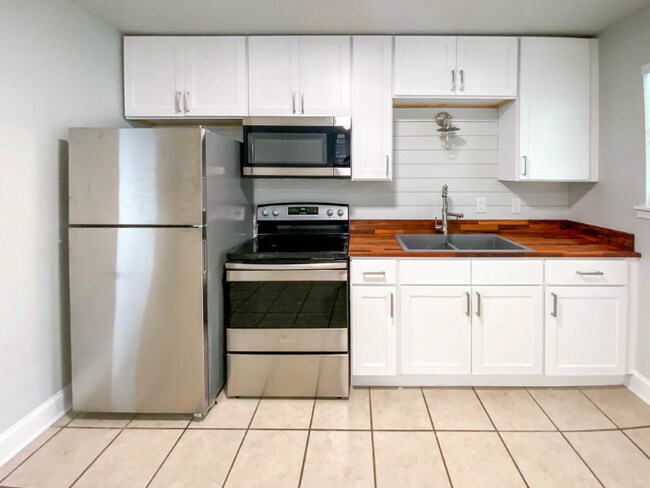 Photo - 411 Braxton Ave Unidad 8