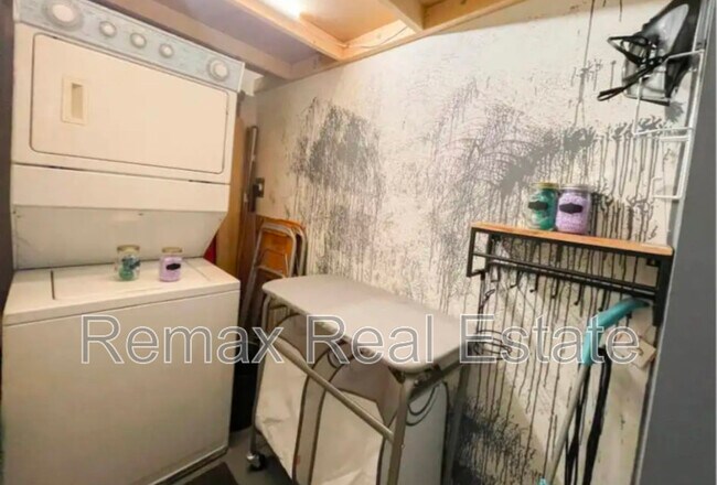 Photo - 10024 Jasper Ave Unit 207