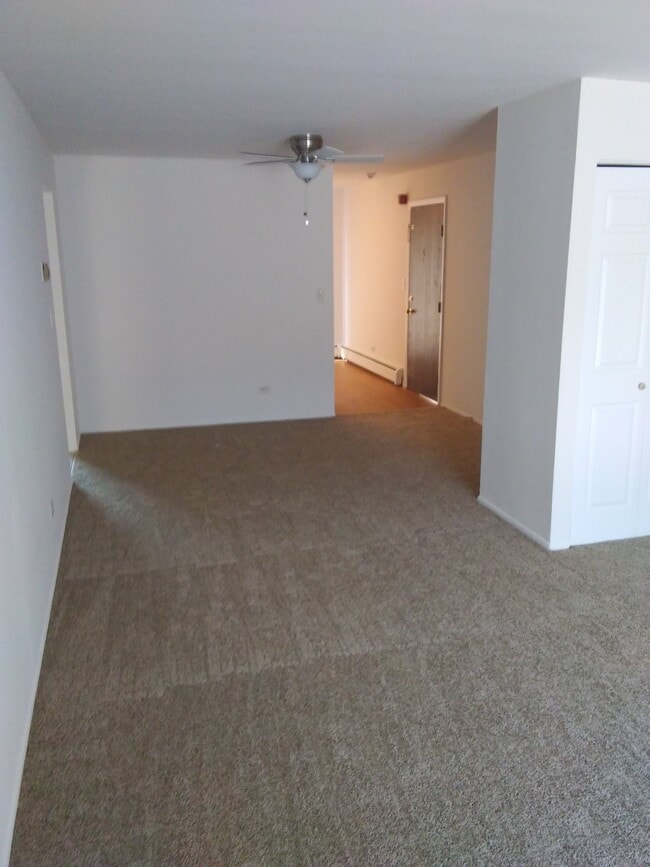 Photo - 538 Creekwood Ct Unit A