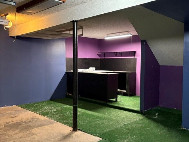 Photo - 1562 Linksview Close