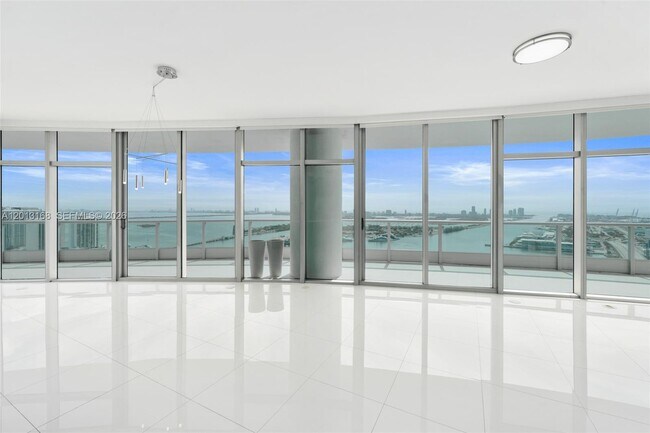 Photo - 900 Biscayne Blvd Unidad 4006