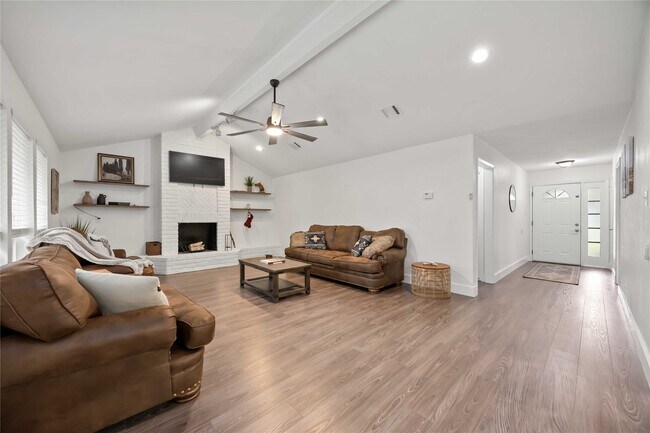 Photo - 22419 Deville Dr