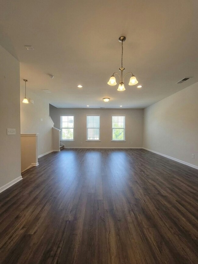 311 Mahone Dr