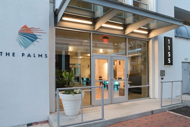 The Palms on Main