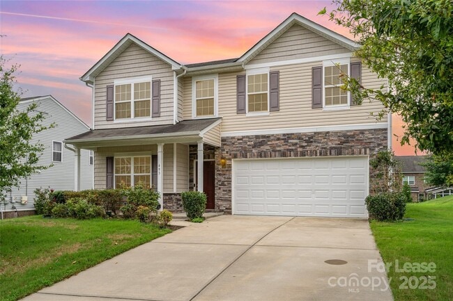 Photo - 493 Twelve Oaks Ln
