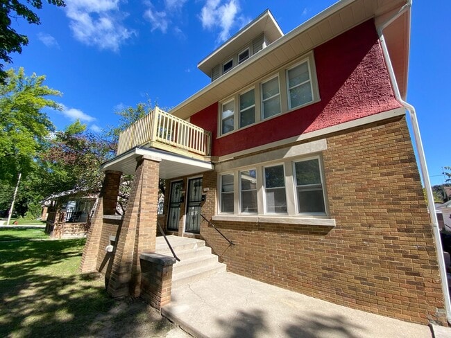 5364-5366 N 38th Street - Duplex - 5364-5366 N 38th Street - Duplex Apartment Unit 5364 (Lower)