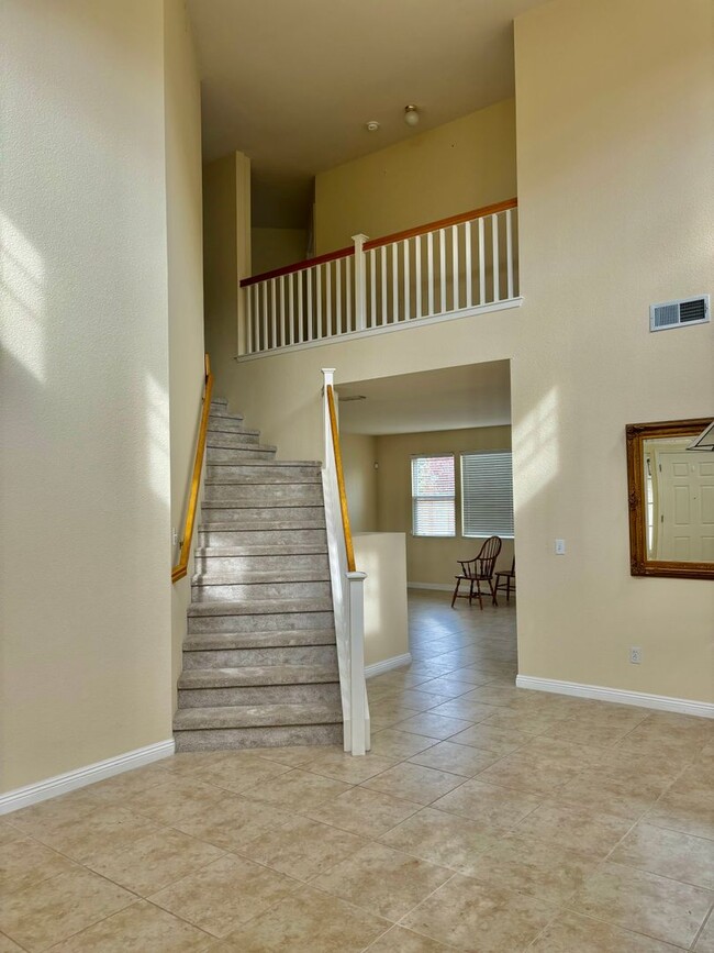 Photo - Great Neighborhood- Large 5 bed 3 bath home in San Marcos area in Pittsburg!