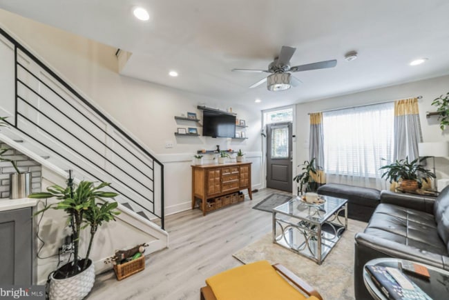 Photo - 2632 Gerritt St