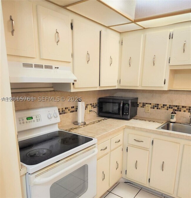 Photo - 3375 N Country Club Dr Unit 203