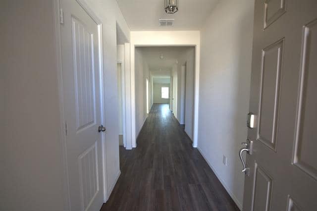 Photo - 1500 Acmite Ave