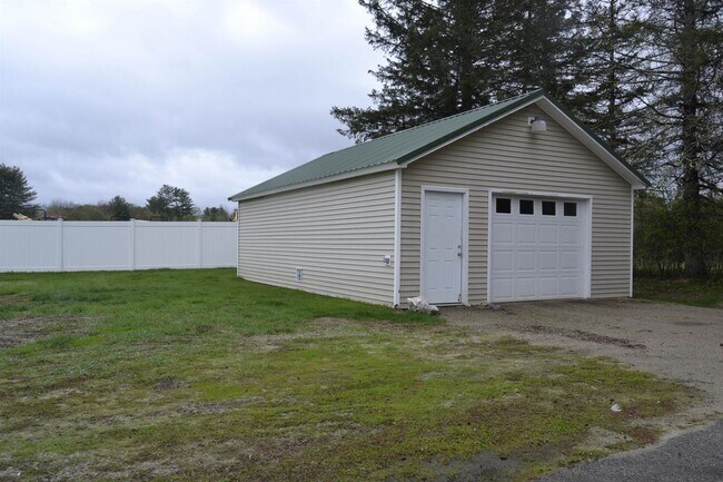 Photo - 18 Manning Hill Rd Unit B